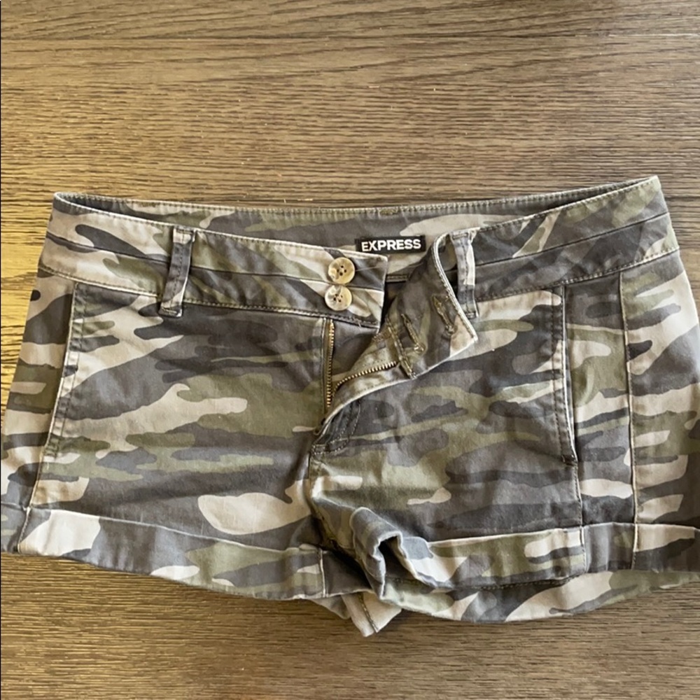 Camo express shorts